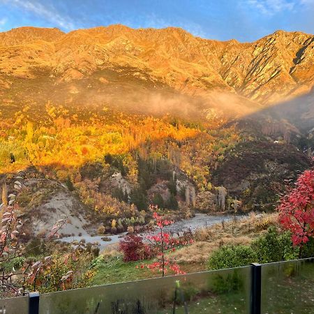 Garden Of Eden Hotel Куийнстаун Екстериор снимка