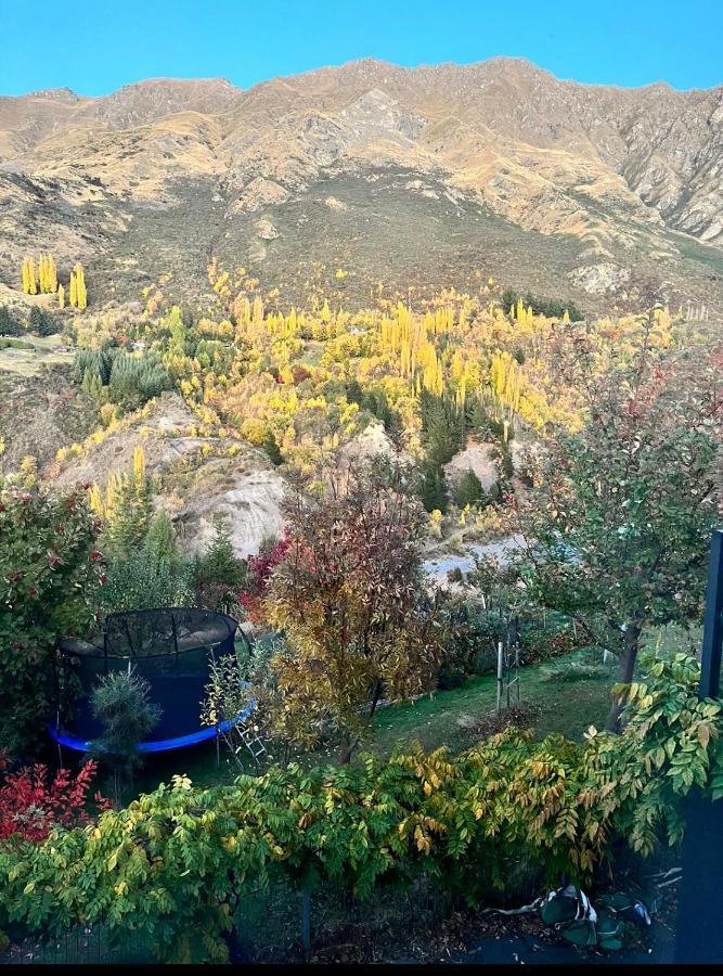 Garden Of Eden Hotel Куийнстаун Екстериор снимка