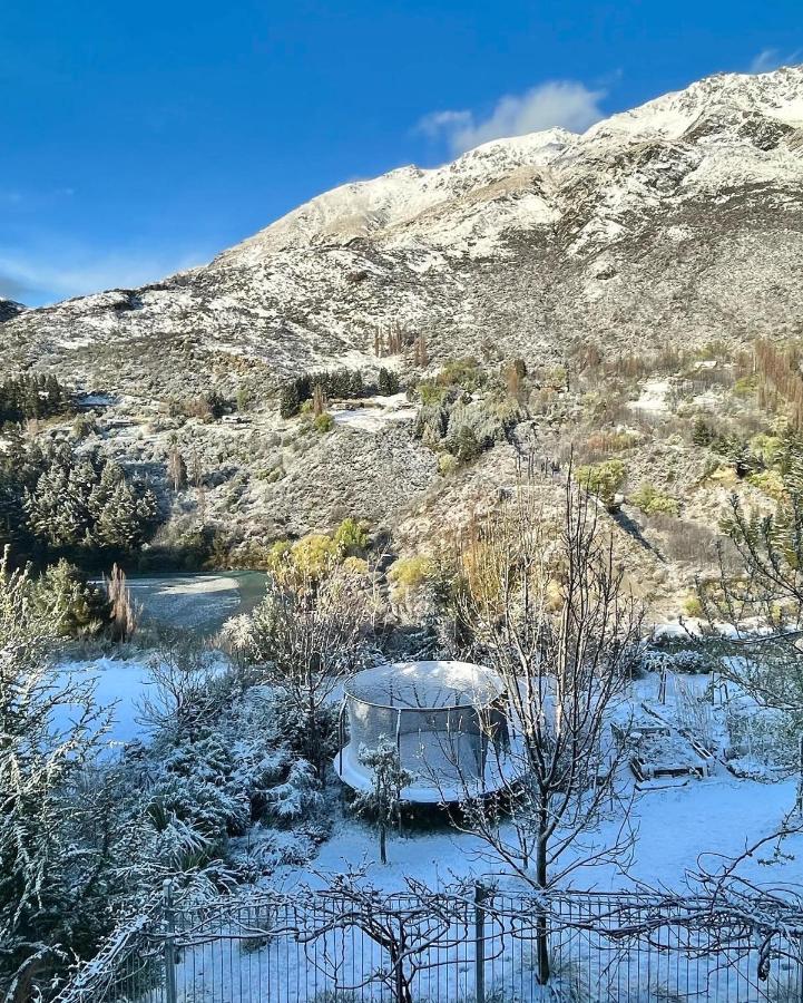 Garden Of Eden Hotel Куийнстаун Екстериор снимка
